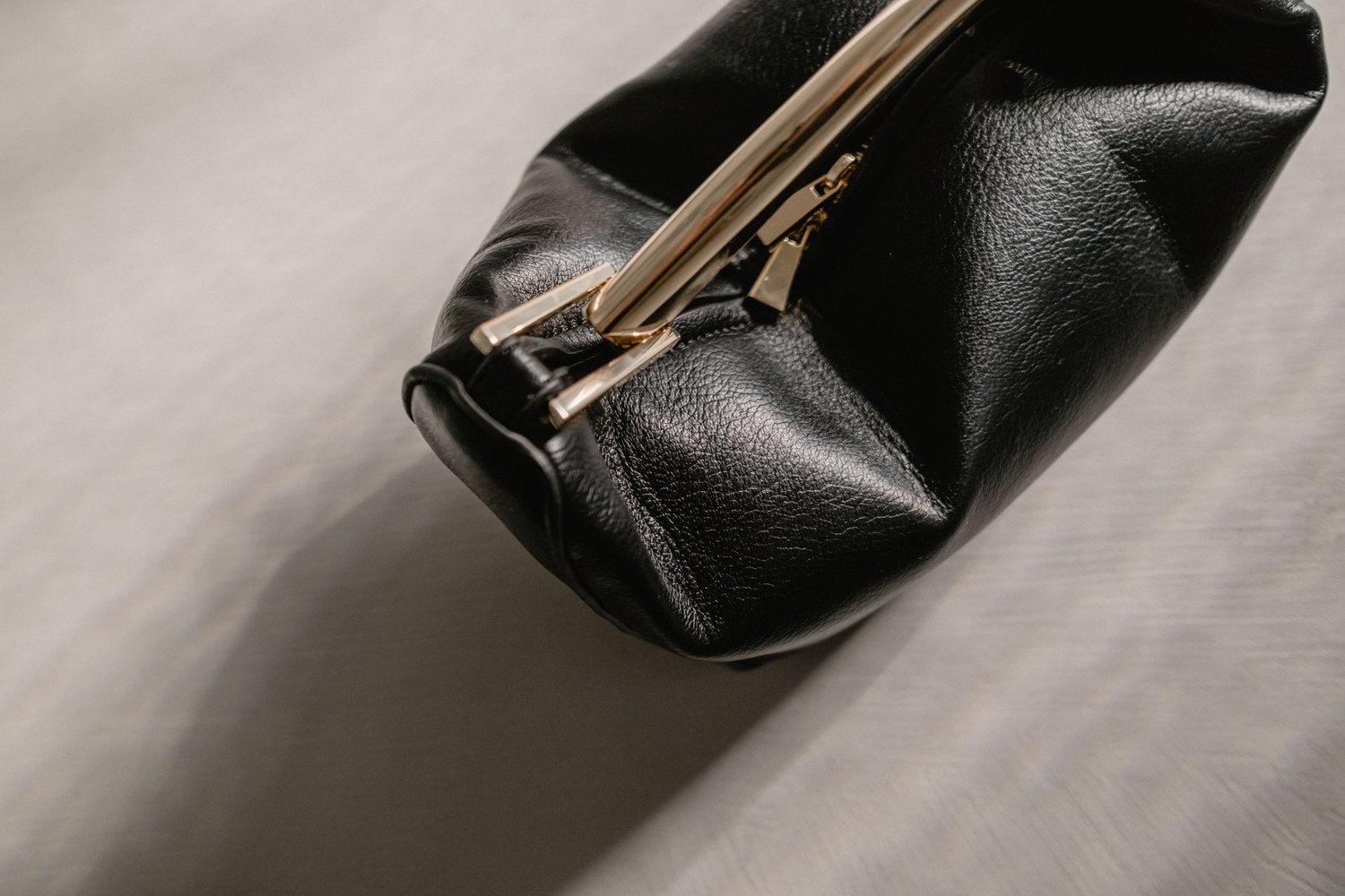 fast+and+high+quality+repair+for+handbags+and+shoes+in+los+angeles.jpg__PID:e98d5495-0836-43ae-993f-04f51dc648d3